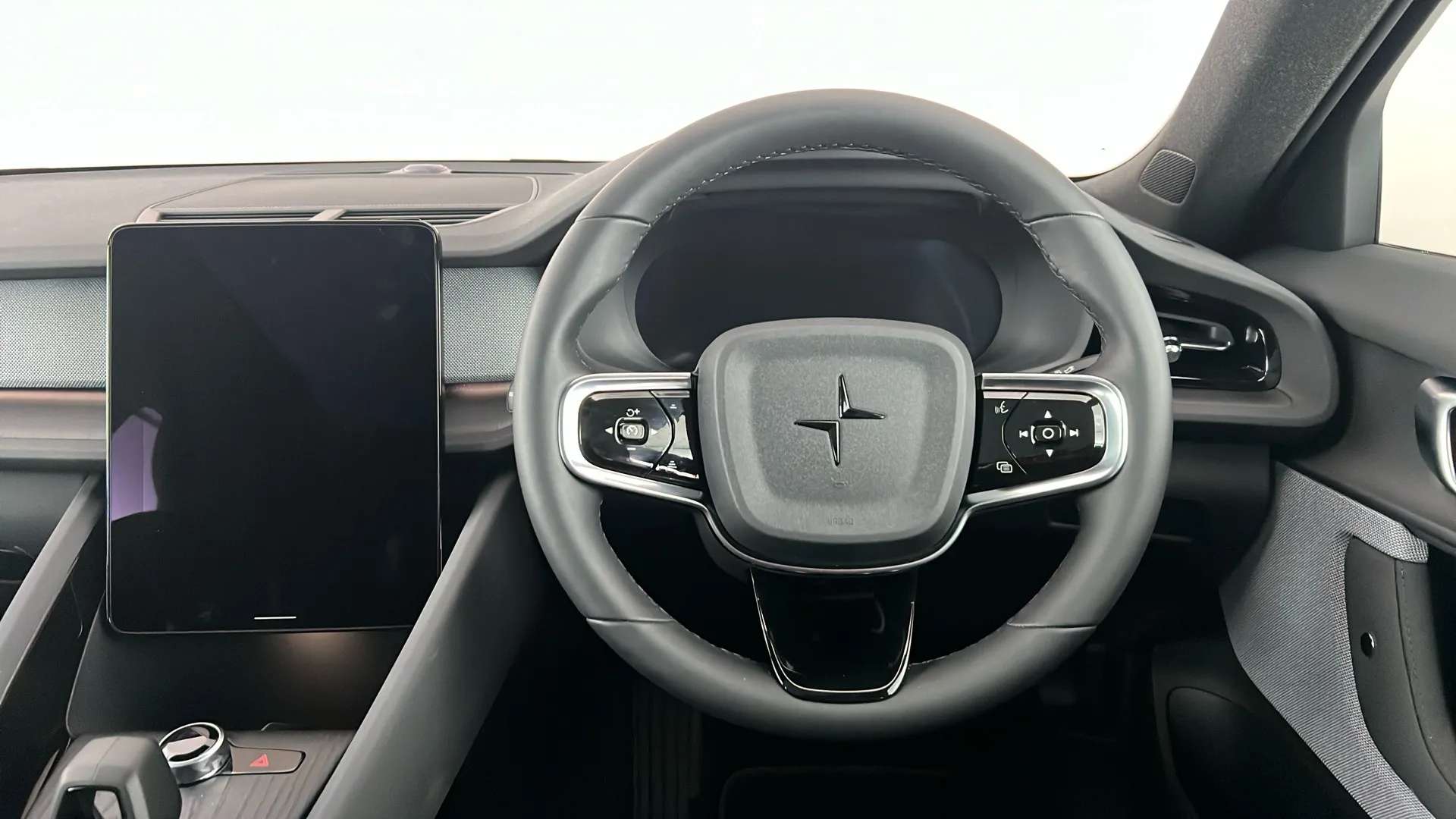 2025 POLESTAR 2 2025 POLESTAR 2