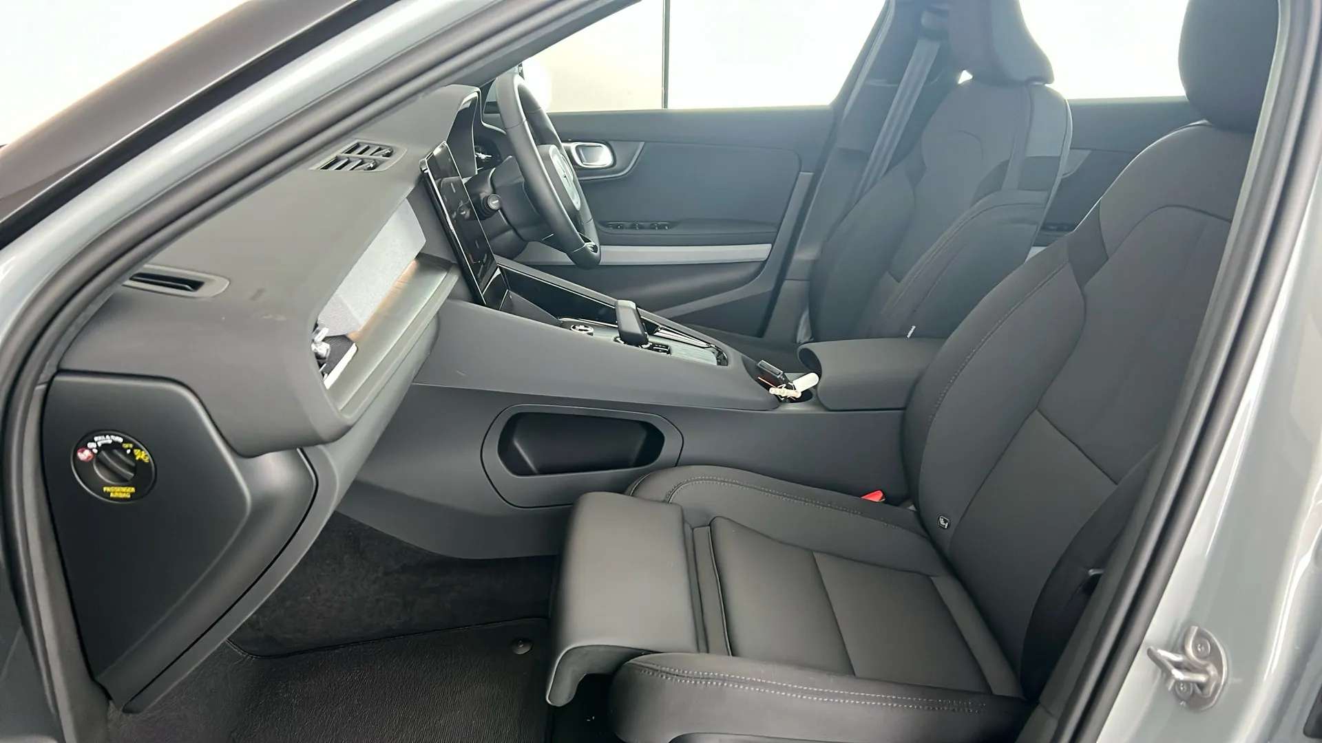 2025 POLESTAR 2 2025 POLESTAR 2