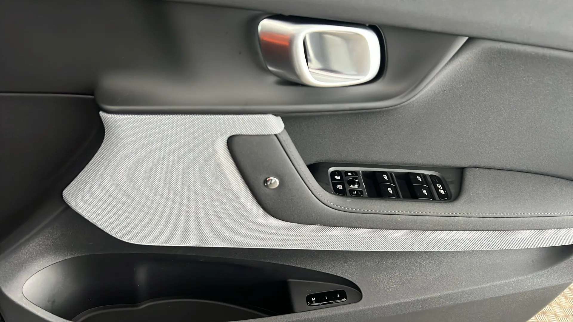 2025 POLESTAR 2 2025 POLESTAR 2