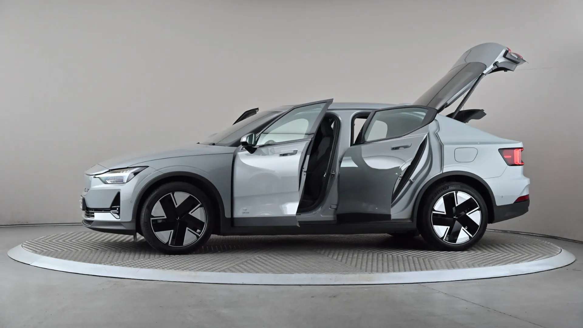 2025 POLESTAR 2 2025 POLESTAR 2