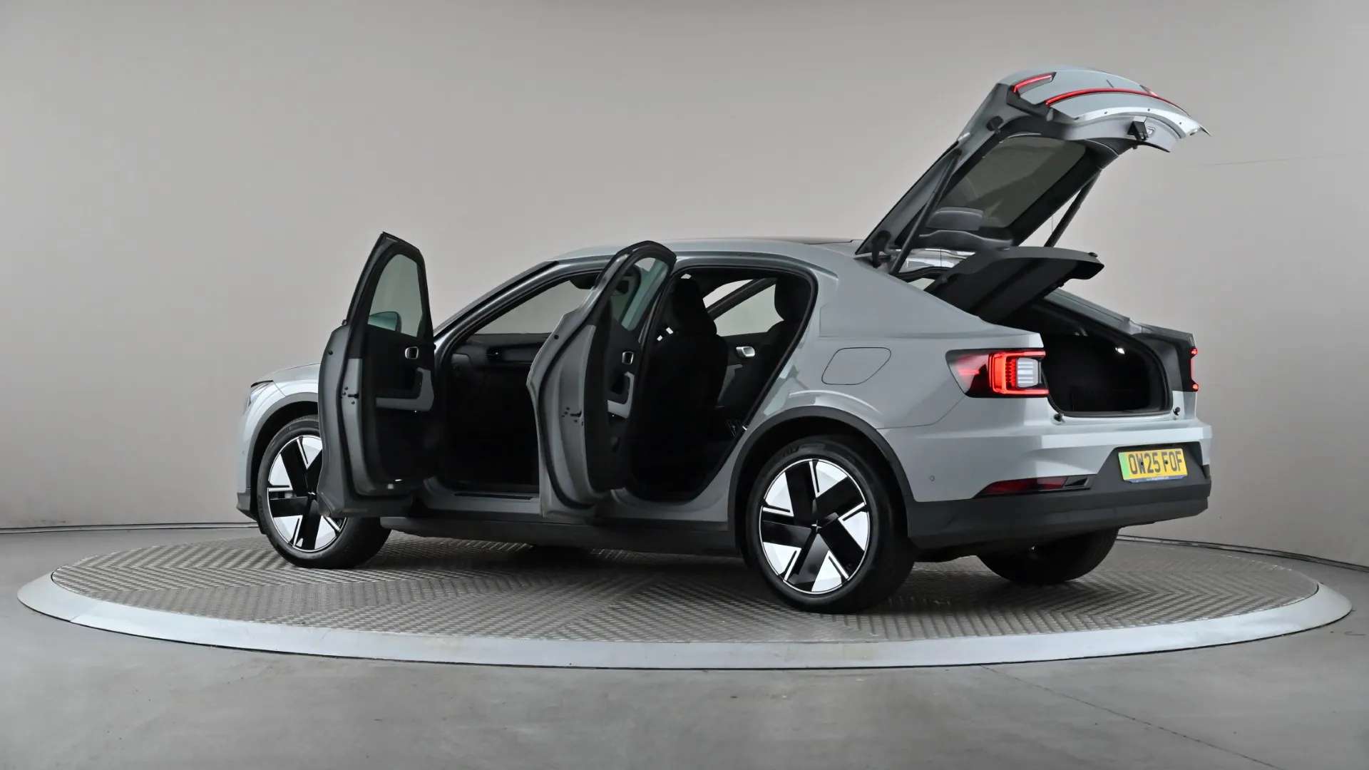 2025 POLESTAR 2 2025 POLESTAR 2