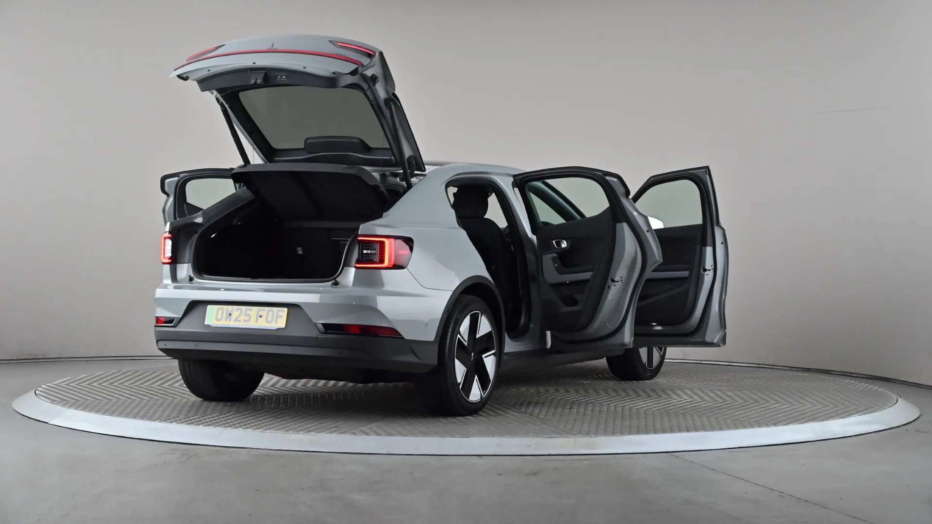 2025 POLESTAR 2 2025 POLESTAR 2