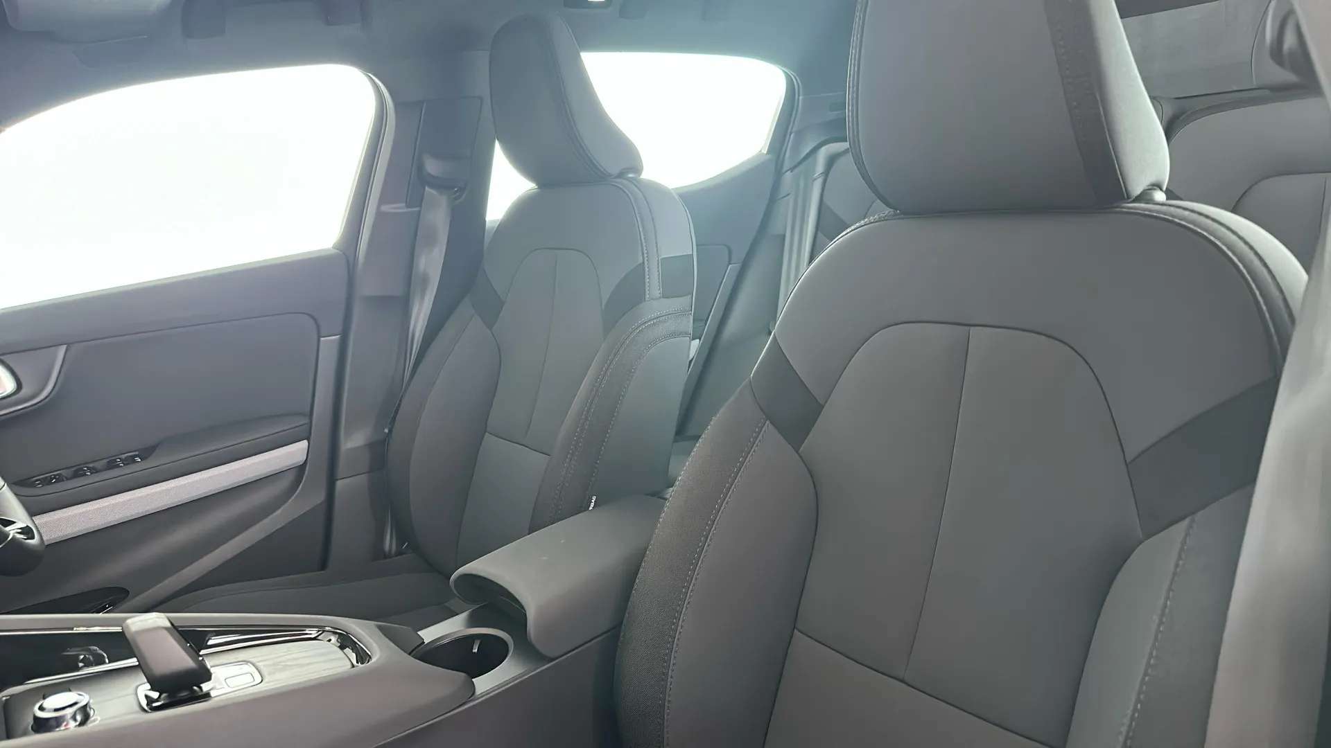 2025 POLESTAR 2 2025 POLESTAR 2