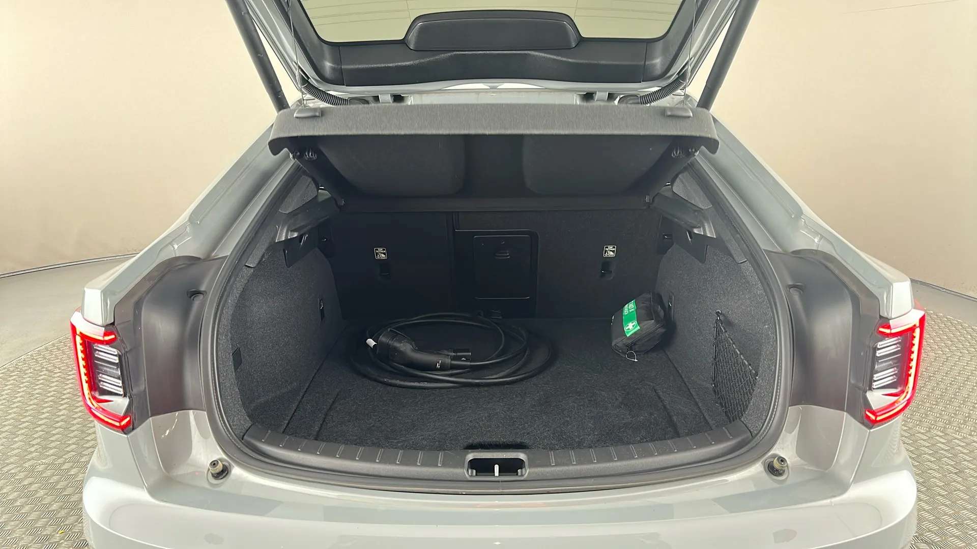 2025 POLESTAR 2 2025 POLESTAR 2