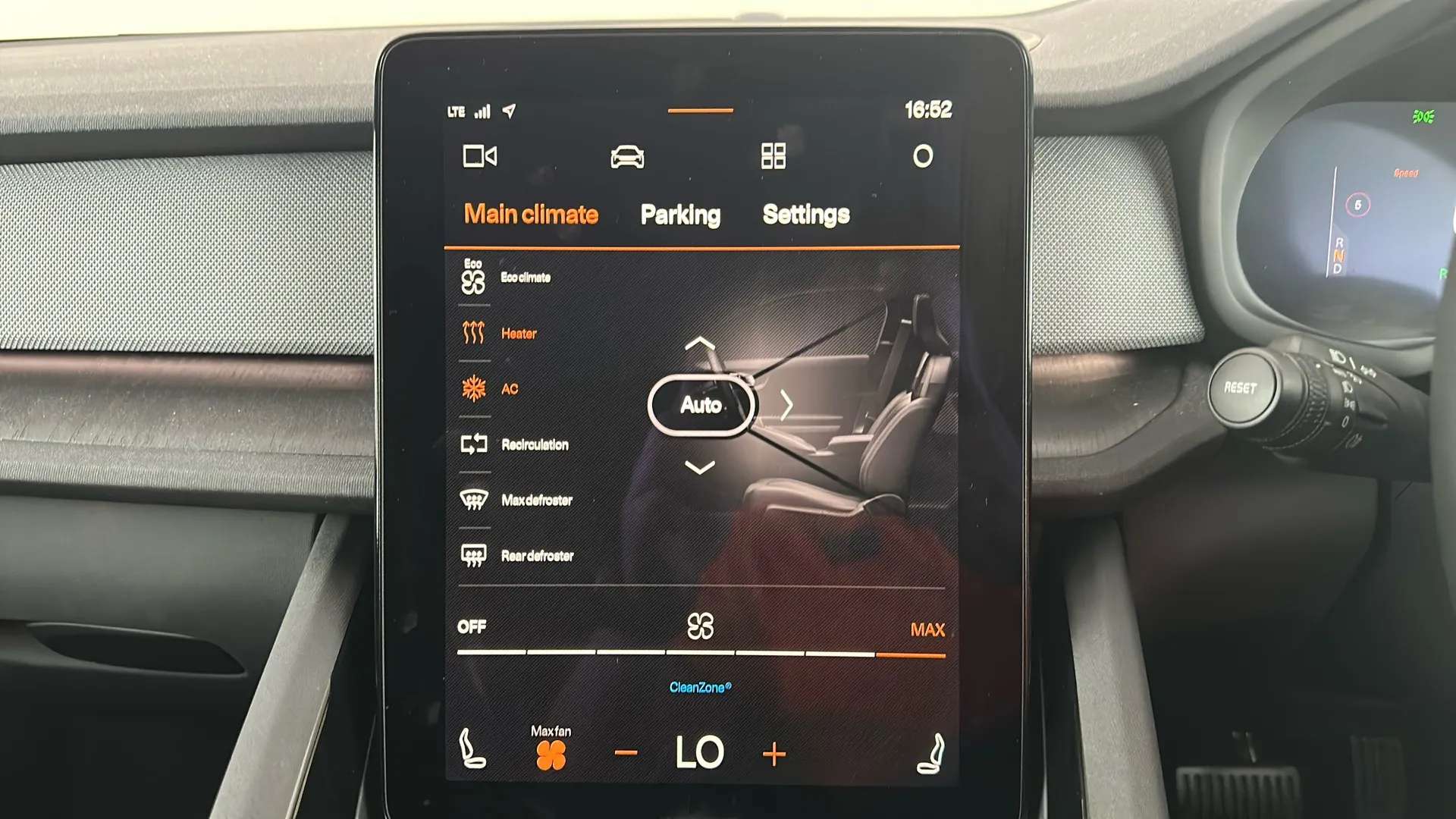 2025 POLESTAR 2 2025 POLESTAR 2