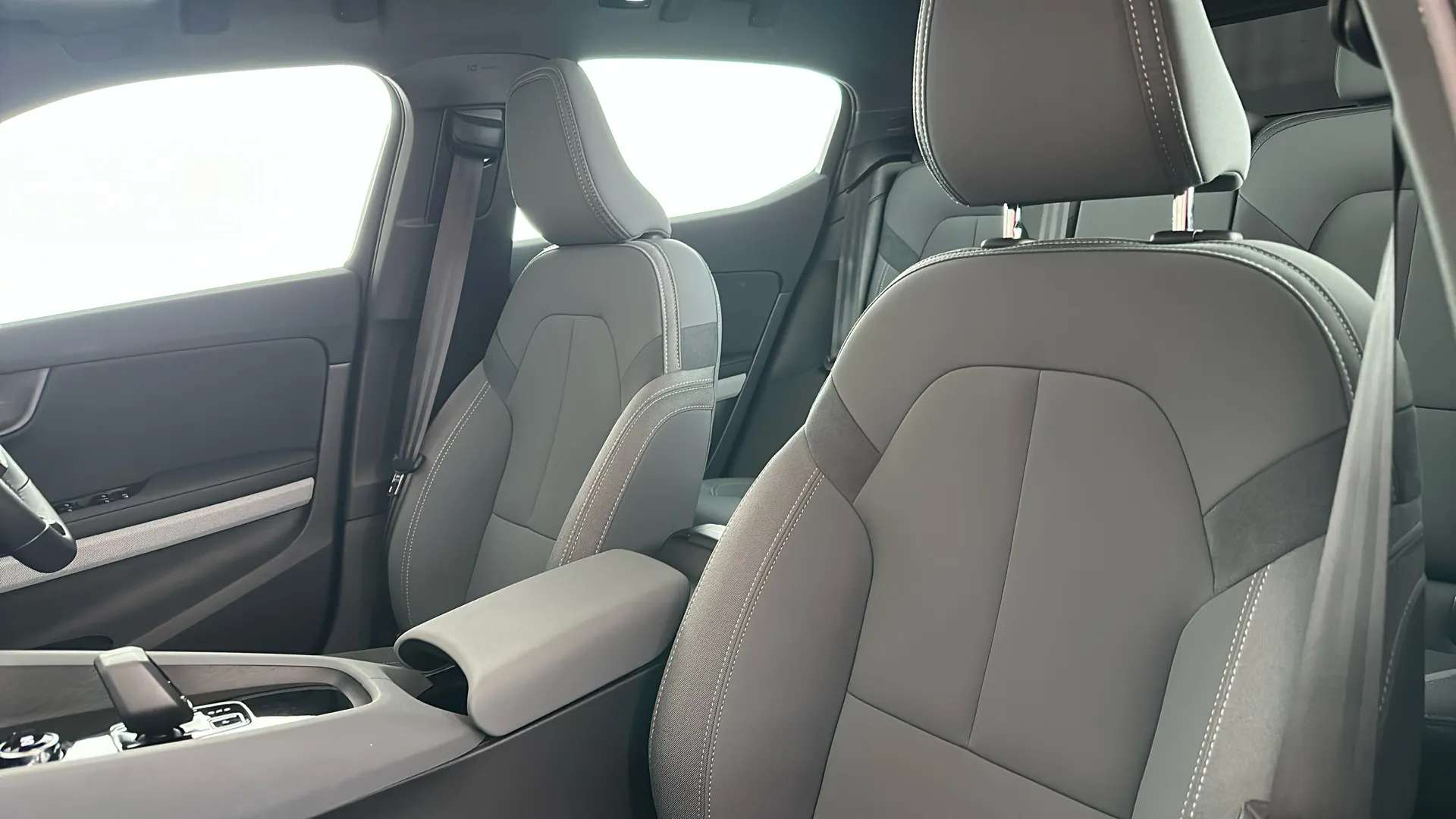 2024 POLESTAR 2 2024 POLESTAR 2