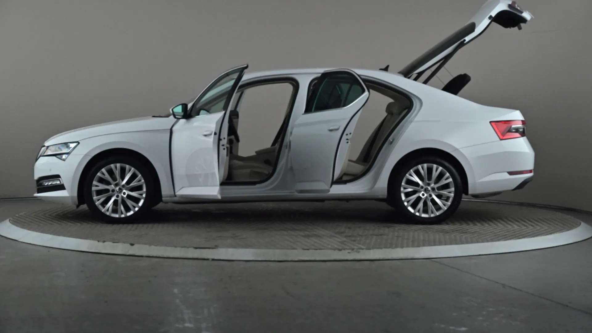 2023 SKODA SUPERB 2023 SKODA SUPERB