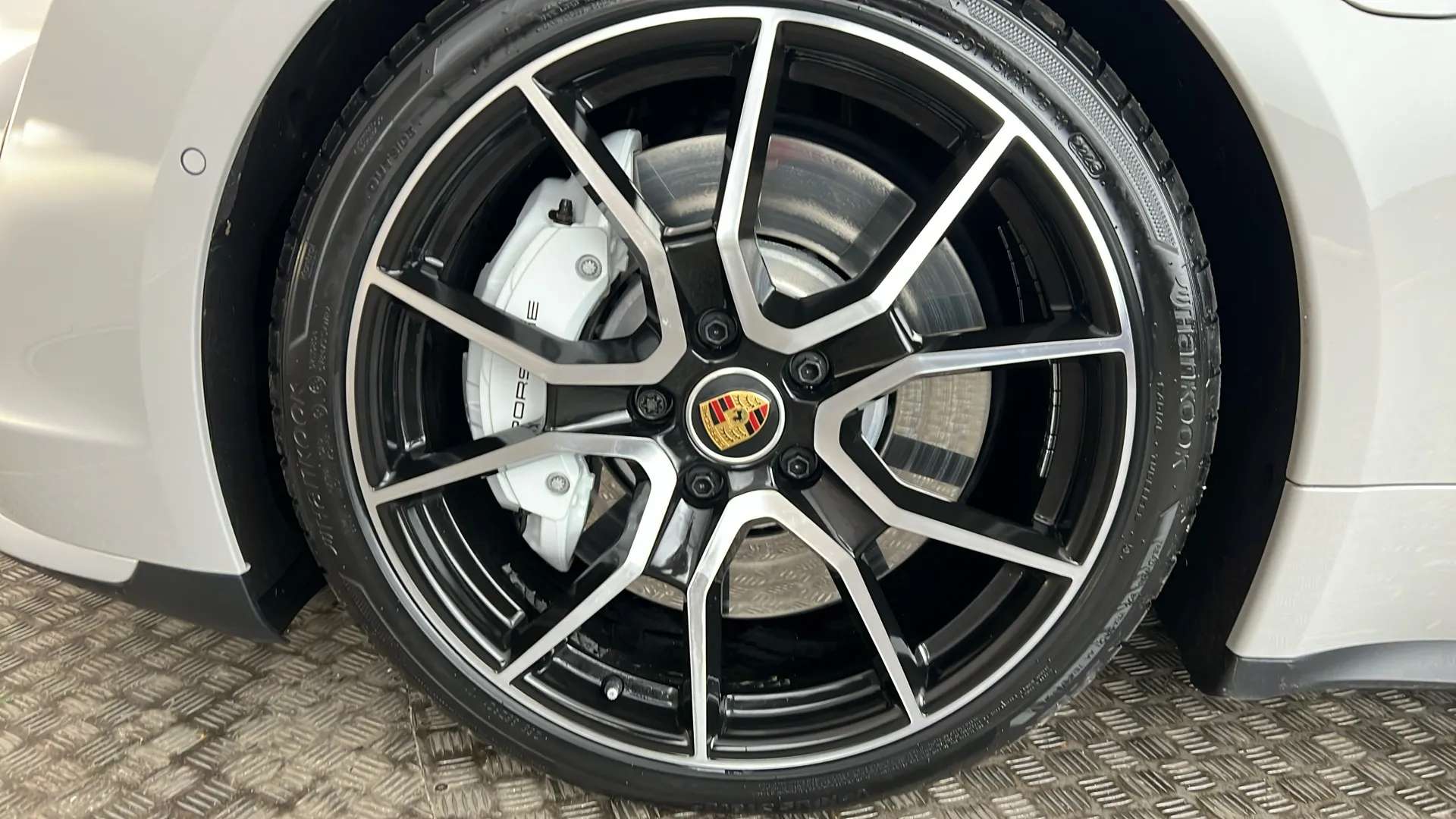 2023 PORSCHE TAYCAN 2023 PORSCHE TAYCAN