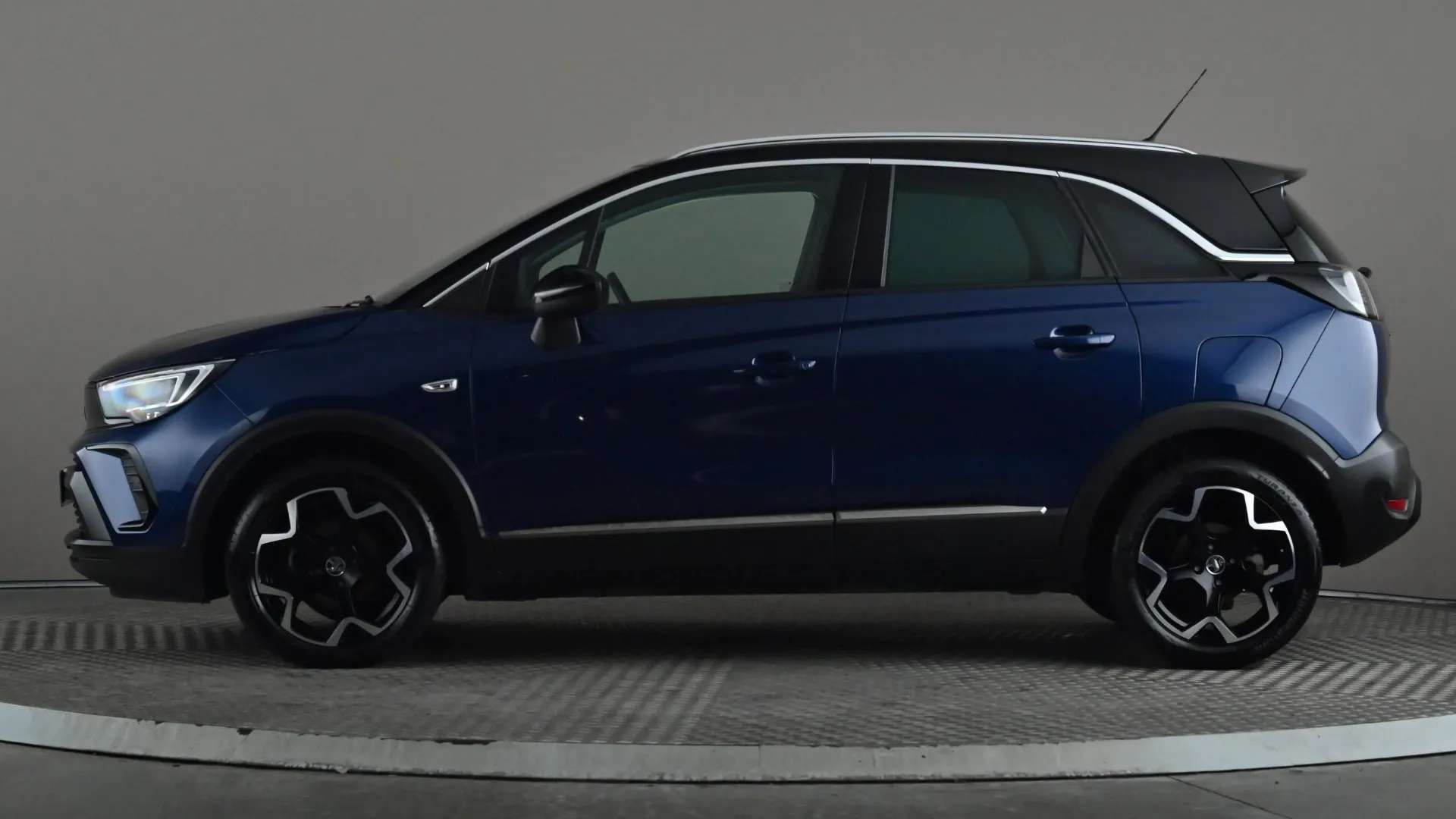 A 2022 VAUXHALL CROSSLAND 1.5 Turbo D Ultimate A 2022 VAUXHALL CROSSLAND 1.5 Turbo D Ultimate