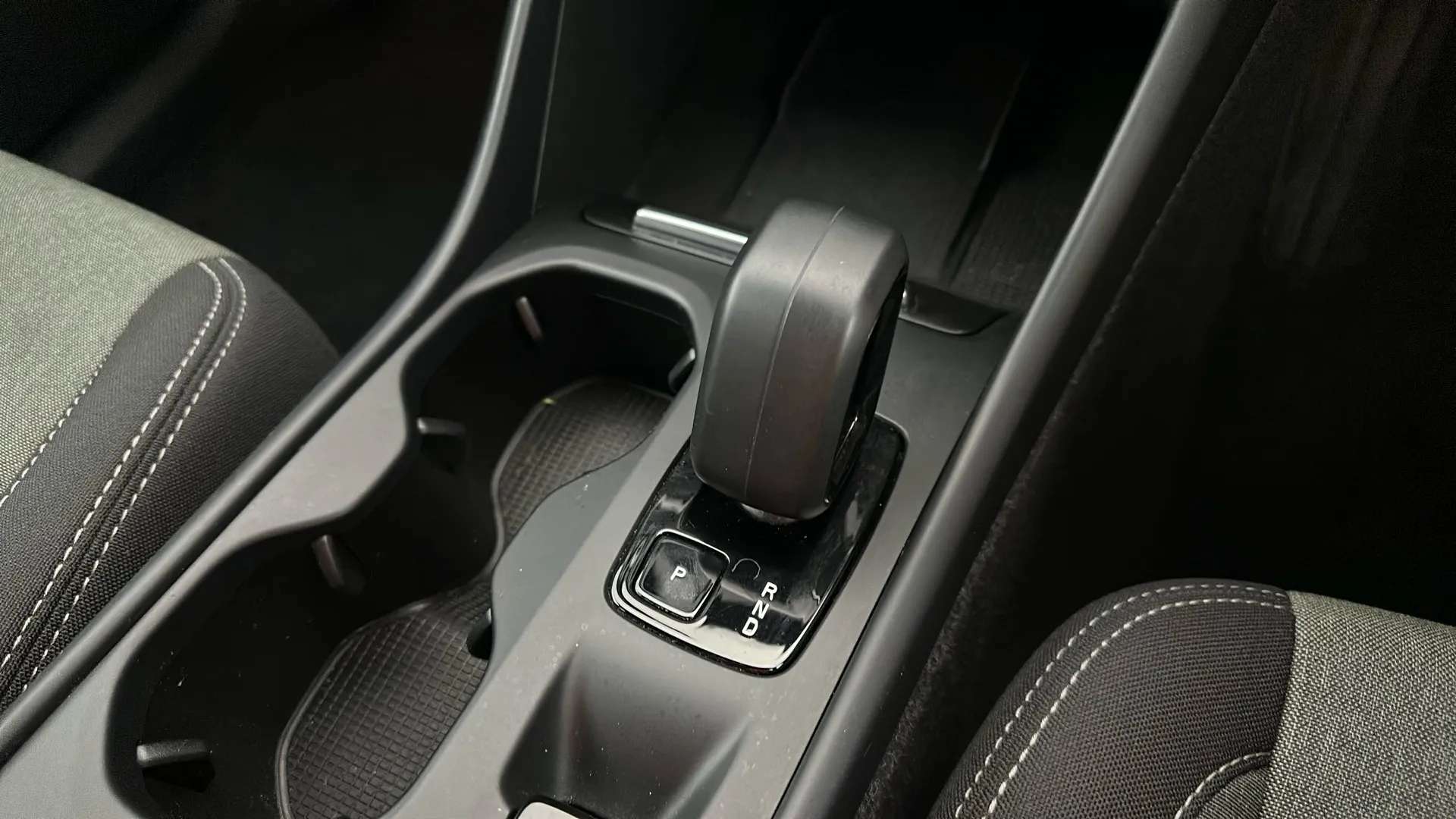2023 VOLVO XC40 2023 VOLVO XC40