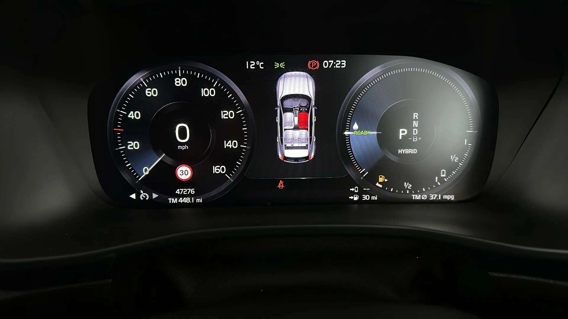 2022 VOLVO XC40 2022 VOLVO XC40