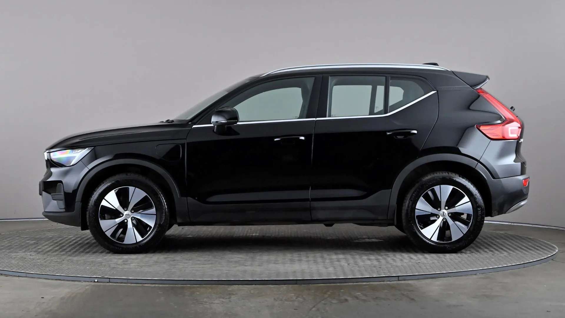 A 2023 VOLVO XC40 1.5 T4 Recharge PHEV Core Bright Auto A 2023 VOLVO XC40 1.5 T4 Recharge PHEV Core Bright Auto