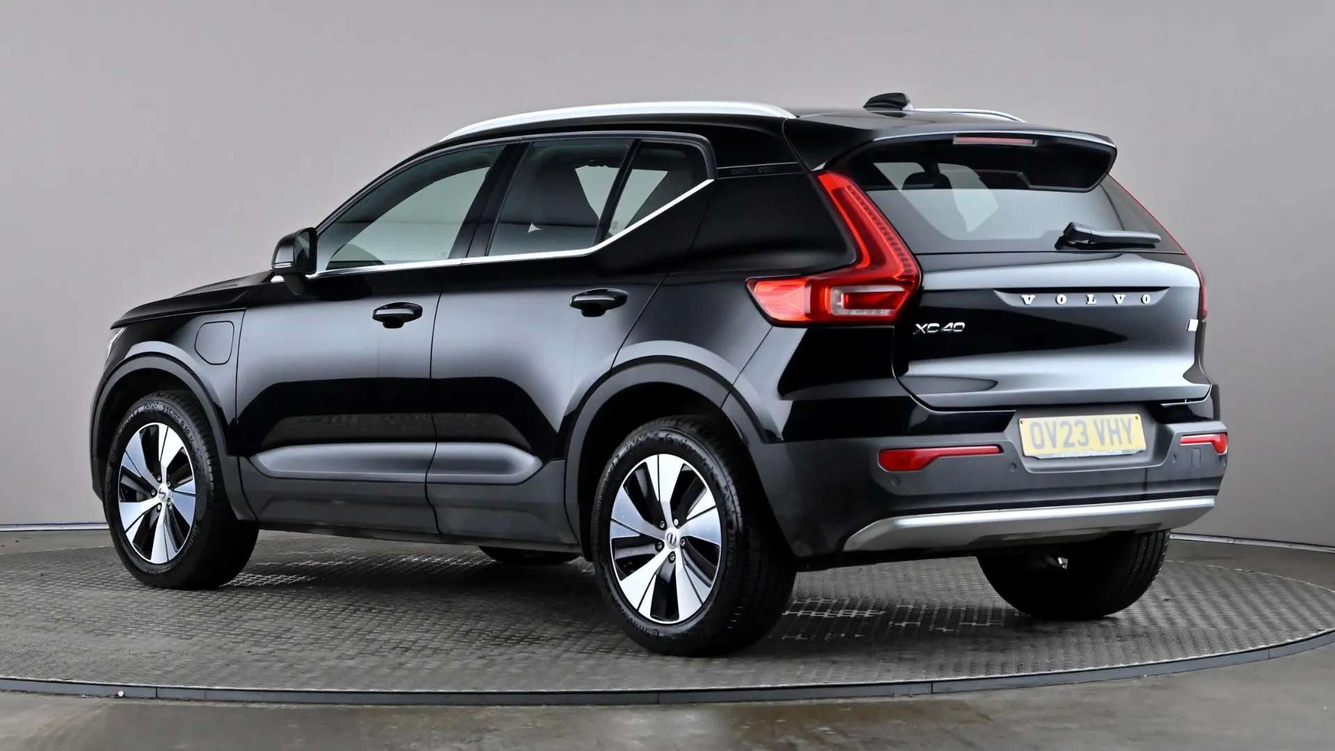 A 2023 VOLVO XC40 1.5 T4 Recharge PHEV Core Bright Auto A 2023 VOLVO XC40 1.5 T4 Recharge PHEV Core Bright Auto