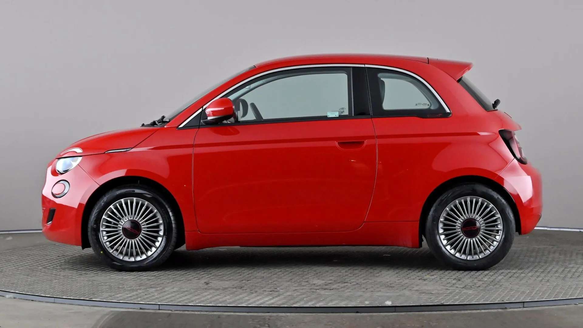 A 2023 FIAT 500 87kW Red 42kWh Auto A 2023 FIAT 500 87kW Red 42kWh Auto