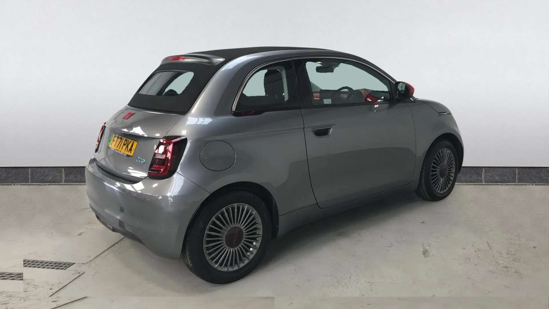 2022 FIAT 500 2022 FIAT 500
