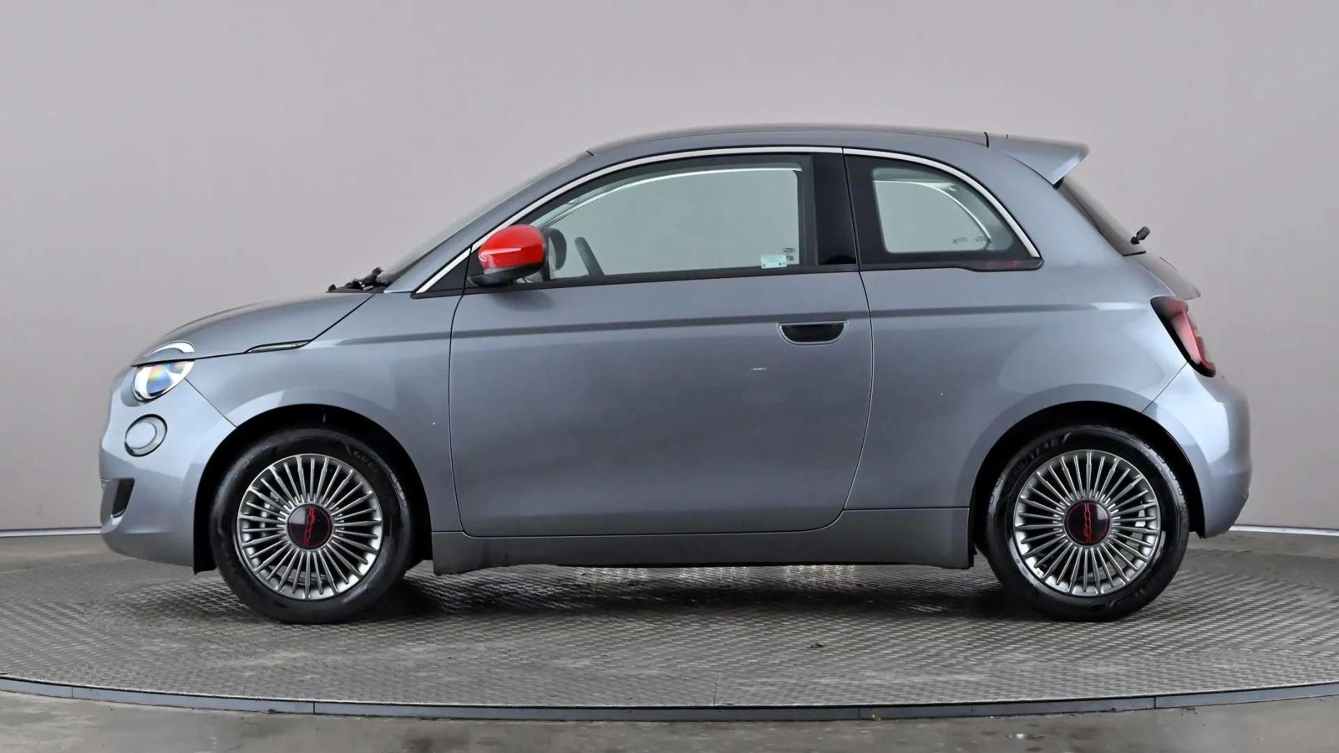 A 2022 FIAT 500 87kW Red 42kWh Auto A 2022 FIAT 500 87kW Red 42kWh Auto