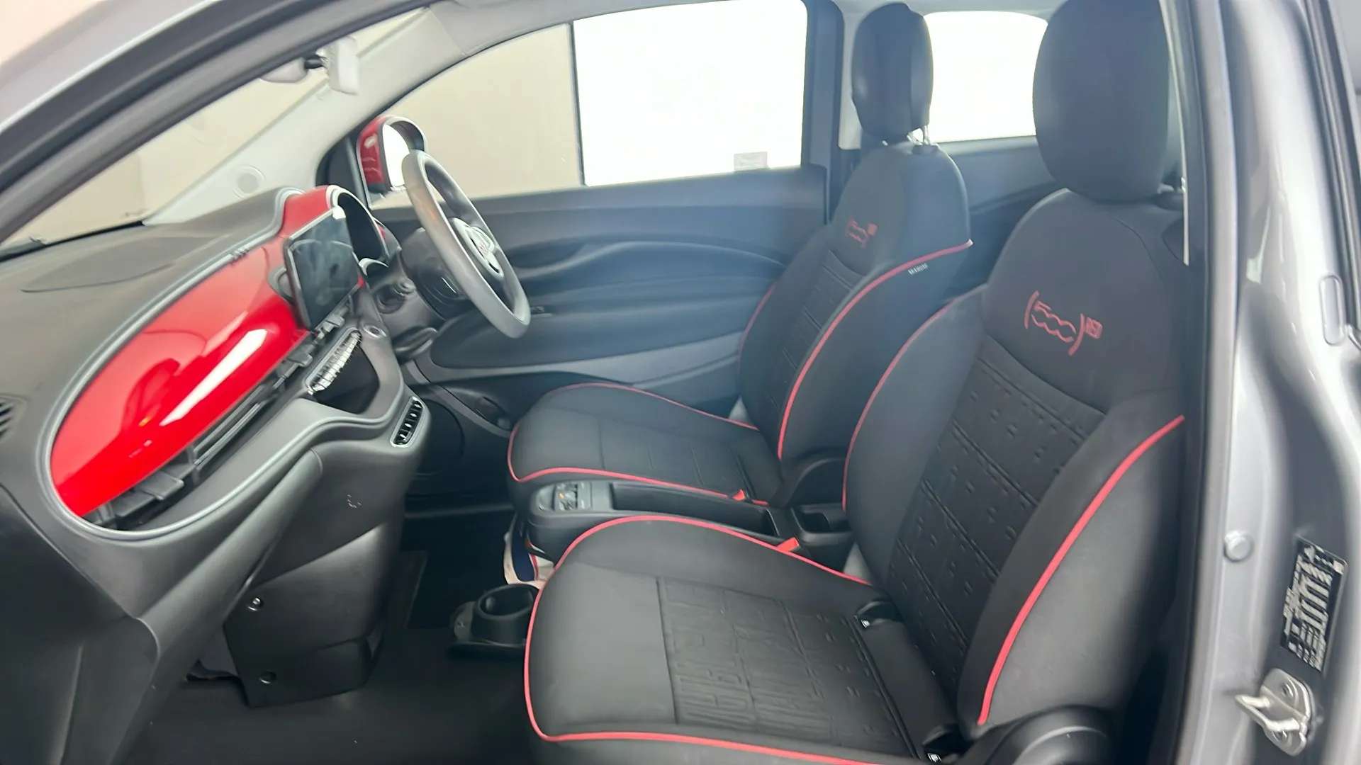 2022 FIAT 500 2022 FIAT 500