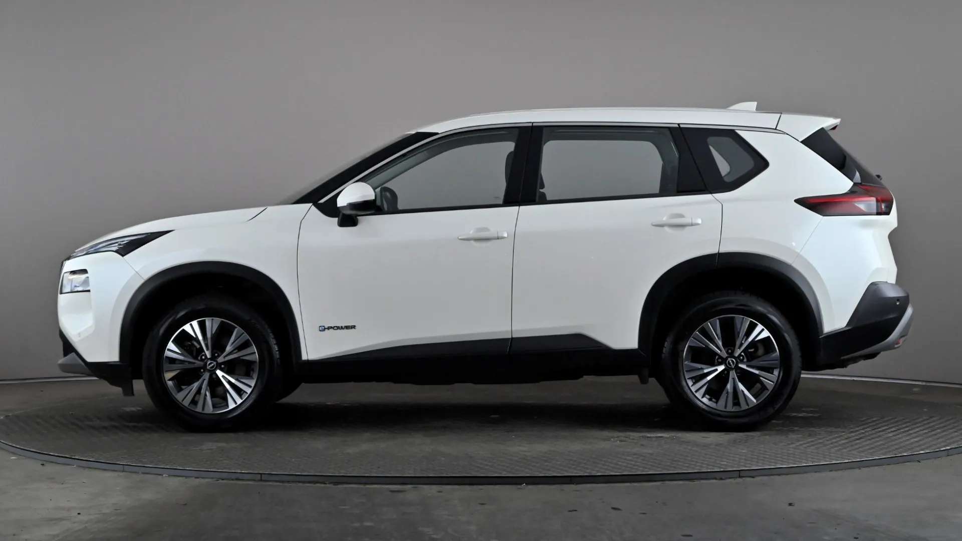 A 2024 NISSAN X-TRAIL 1.5 E-Power 204 Acenta Premium Xtronic A 2024 NISSAN X-TRAIL 1.5 E-Power 204 Acenta Premium Xtronic