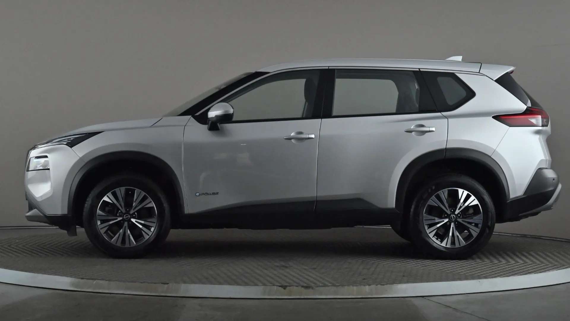 A 2024 NISSAN X-TRAIL 1.5 E-Power 204 Acenta Premium Xtronic A 2024 NISSAN X-TRAIL 1.5 E-Power 204 Acenta Premium Xtronic