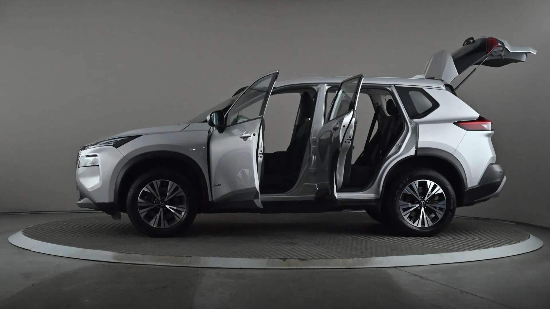 2024 NISSAN X-TRAIL 2024 NISSAN X-TRAIL