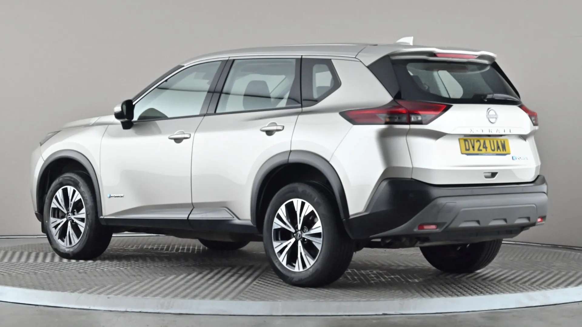 A 2024 NISSAN X-TRAIL 1.5 E-Power 204 Acenta Premium Xtronic A 2024 NISSAN X-TRAIL 1.5 E-Power 204 Acenta Premium Xtronic