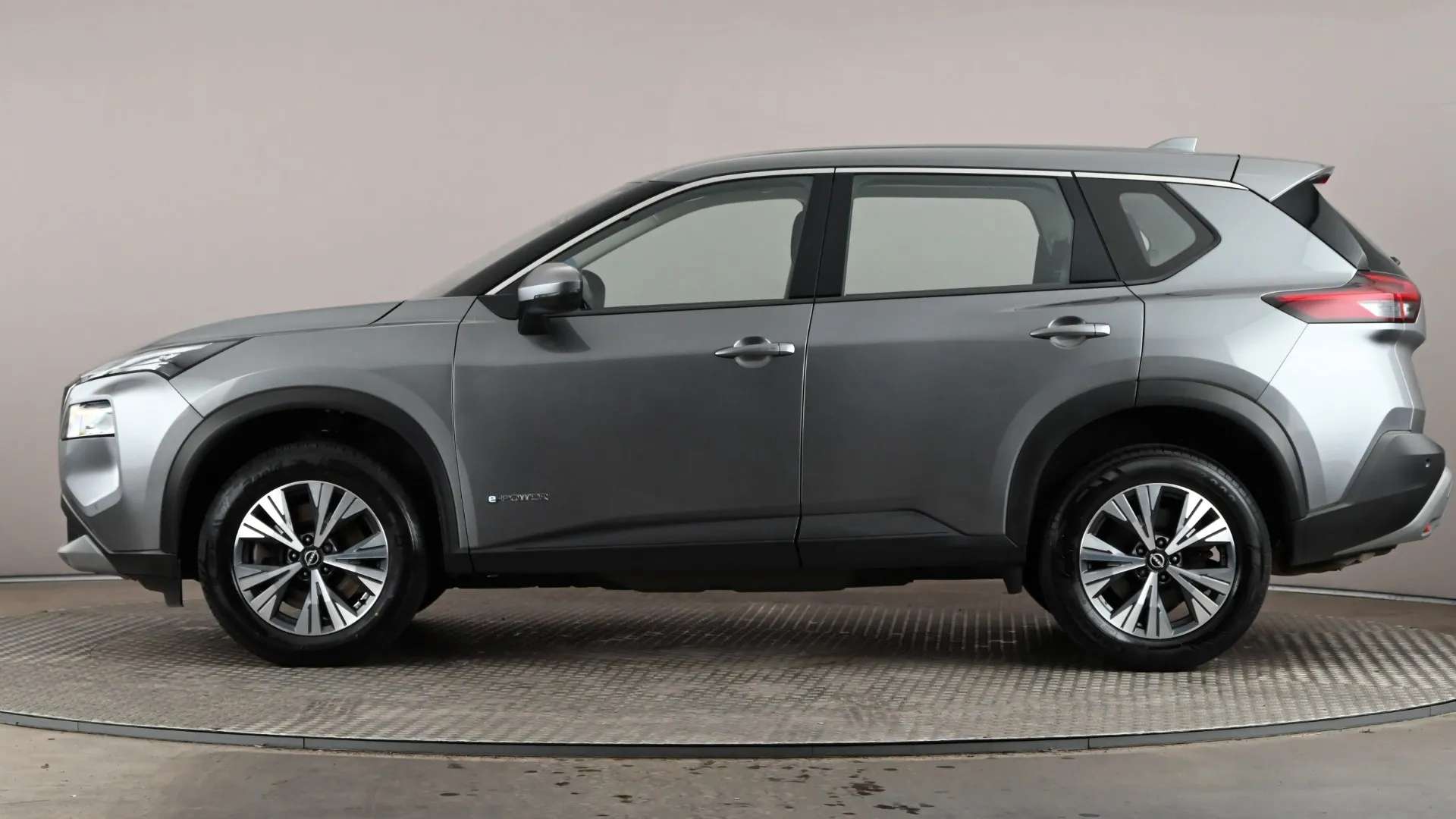 A 2024 NISSAN X-TRAIL 1.5 E-Power 204 Acenta Premium Xtronic A 2024 NISSAN X-TRAIL 1.5 E-Power 204 Acenta Premium Xtronic