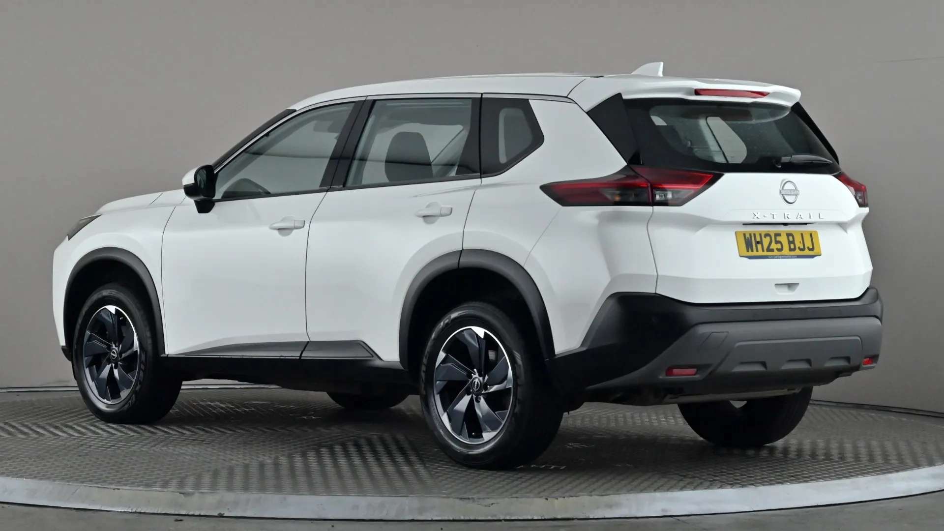 A 2025 NISSAN X-TRAIL 1.5 MHEV 163 Acenta Premium Xtronic A 2025 NISSAN X-TRAIL 1.5 MHEV 163 Acenta Premium Xtronic