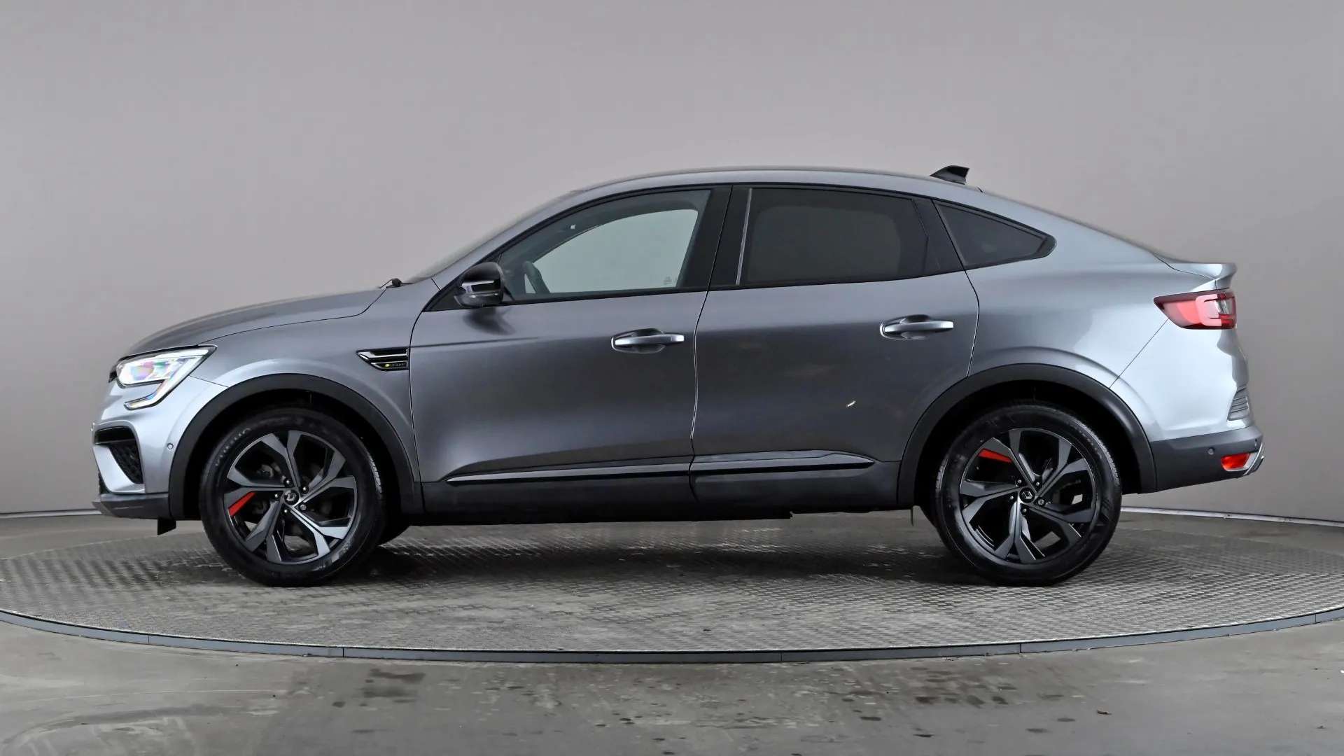 A 2022 RENAULT ARKANA 1.6 E-TECH Hybrid 145 R.S. Line Auto A 2022 RENAULT ARKANA 1.6 E-TECH Hybrid 145 R.S. Line Auto