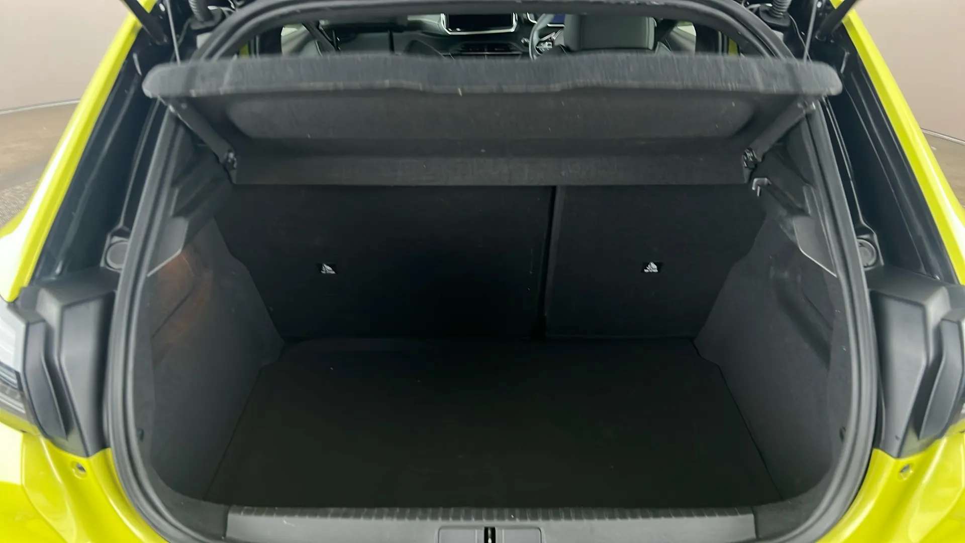 0 PEUGEOT 208 0 PEUGEOT 208