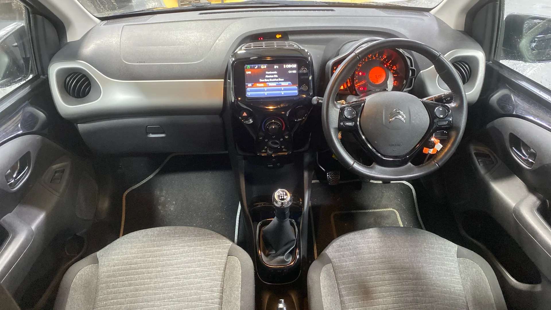 A 2017 CITROEN C1 1.2 PureTech Flair A 2017 CITROEN C1 1.2 PureTech Flair