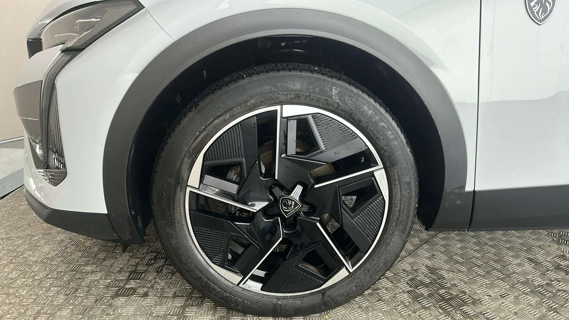 2024 PEUGEOT 408 2024 PEUGEOT 408