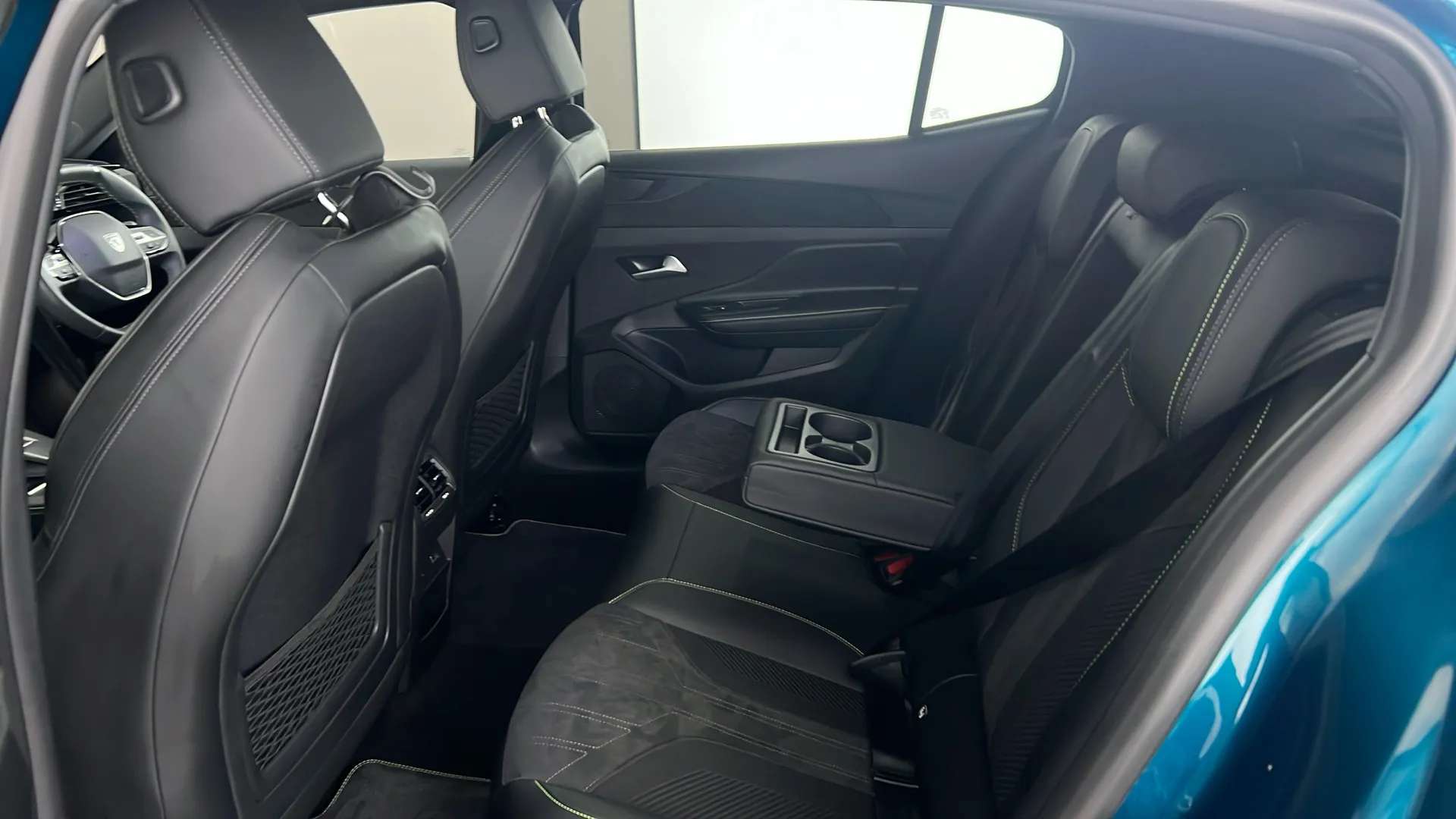 2024 PEUGEOT 408 2024 PEUGEOT 408