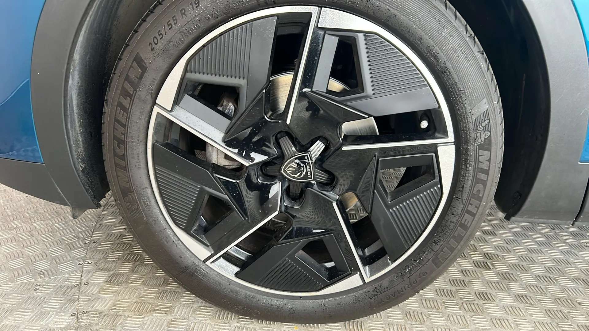 2024 PEUGEOT 408 2024 PEUGEOT 408