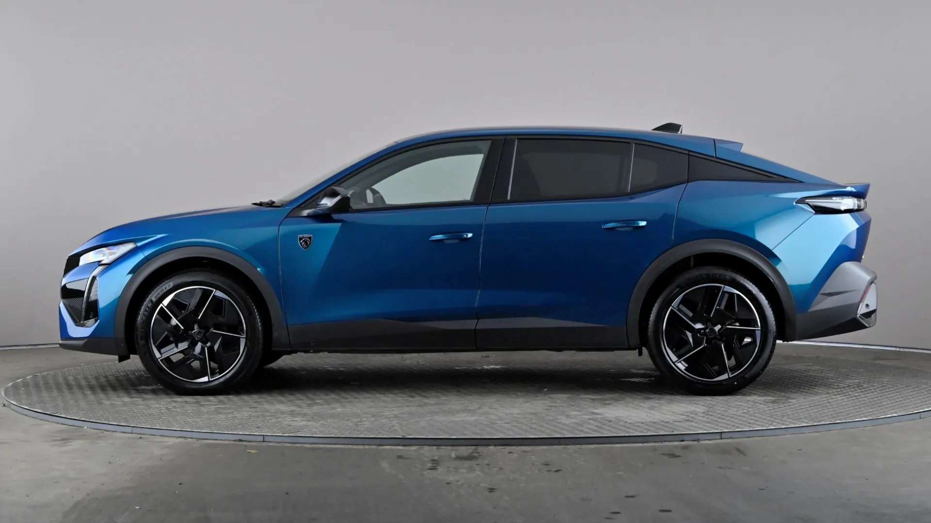 A 2024 PEUGEOT 408 1.2 PureTech GT EAT8 A 2024 PEUGEOT 408 1.2 PureTech GT EAT8