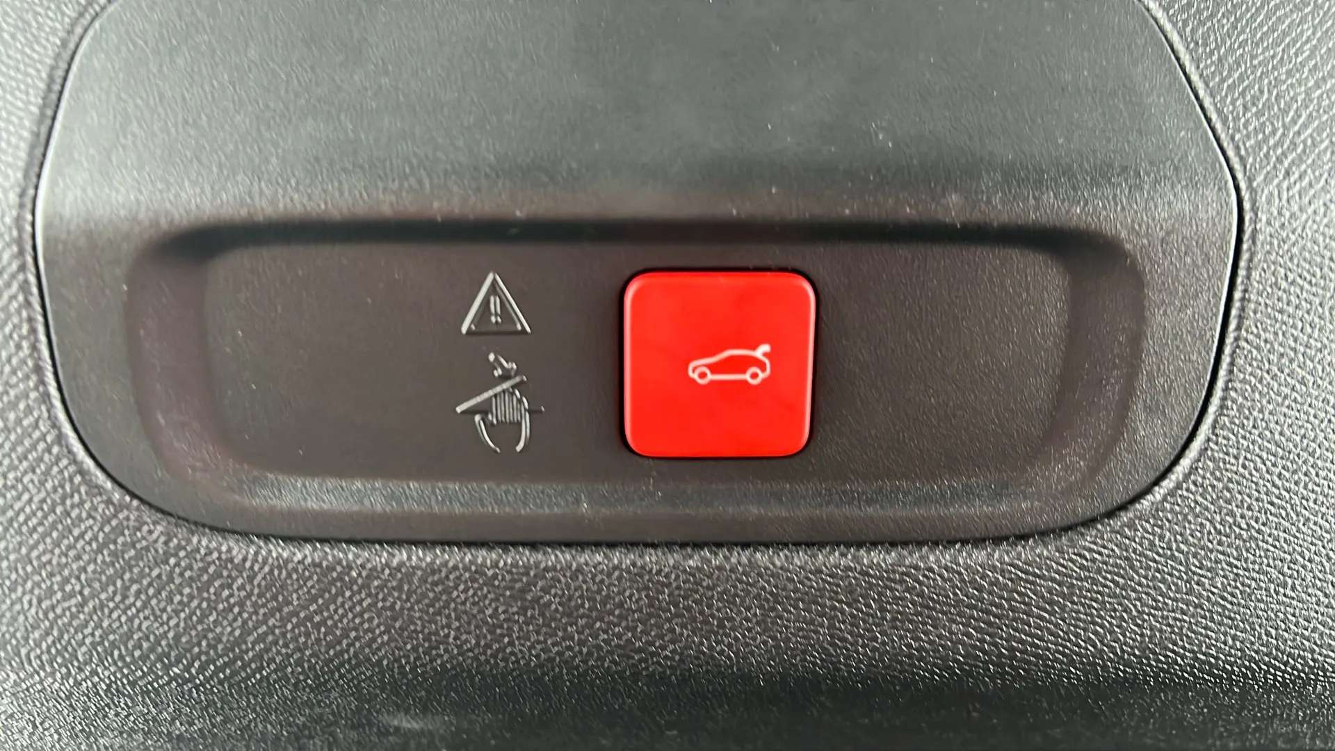 2024 PEUGEOT 408 2024 PEUGEOT 408