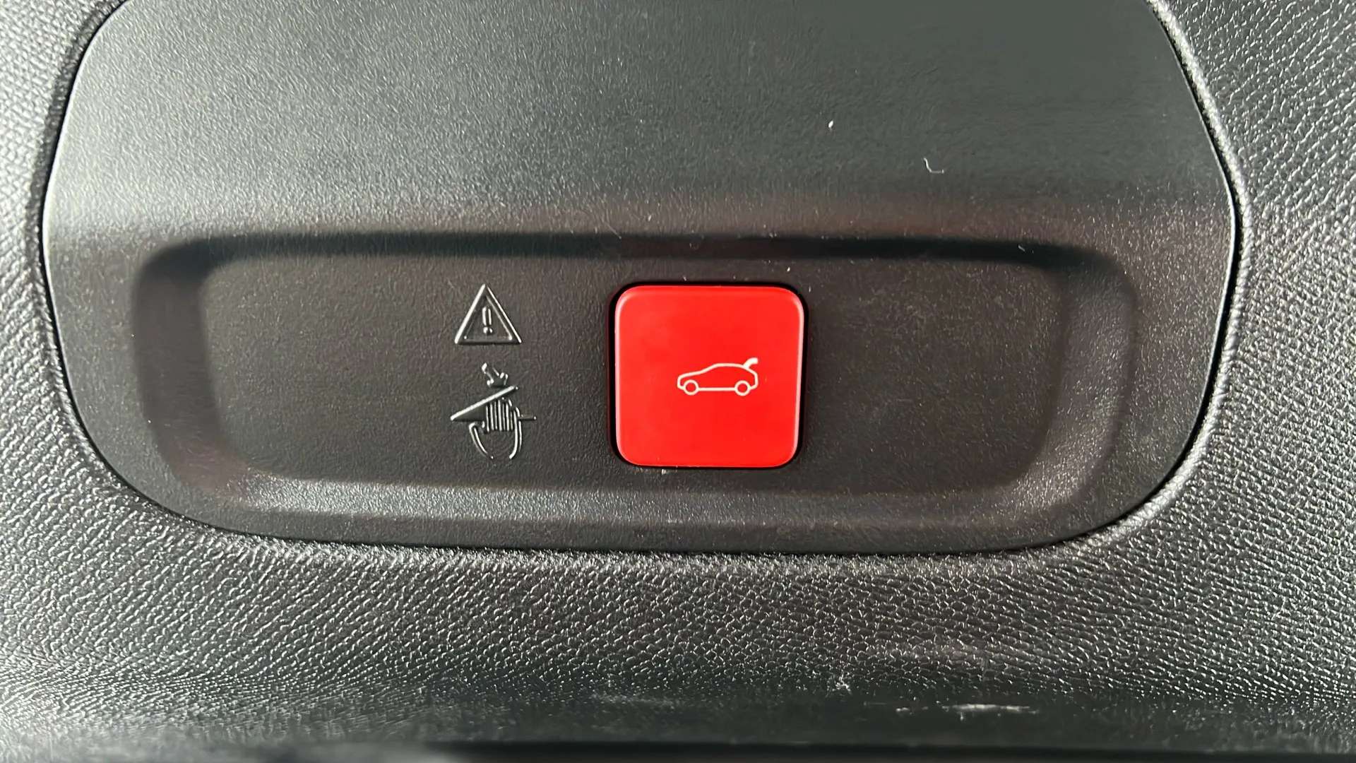 2024 PEUGEOT 408 2024 PEUGEOT 408