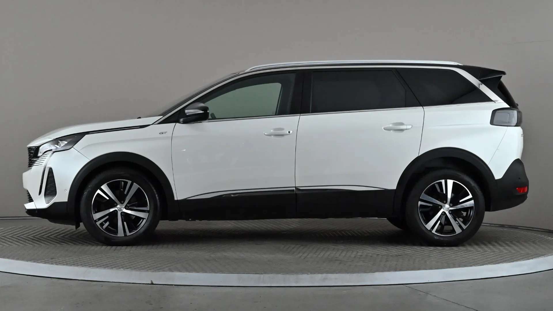 A 2023 PEUGEOT 5008 1.2 PureTech GT EAT8 A 2023 PEUGEOT 5008 1.2 PureTech GT EAT8