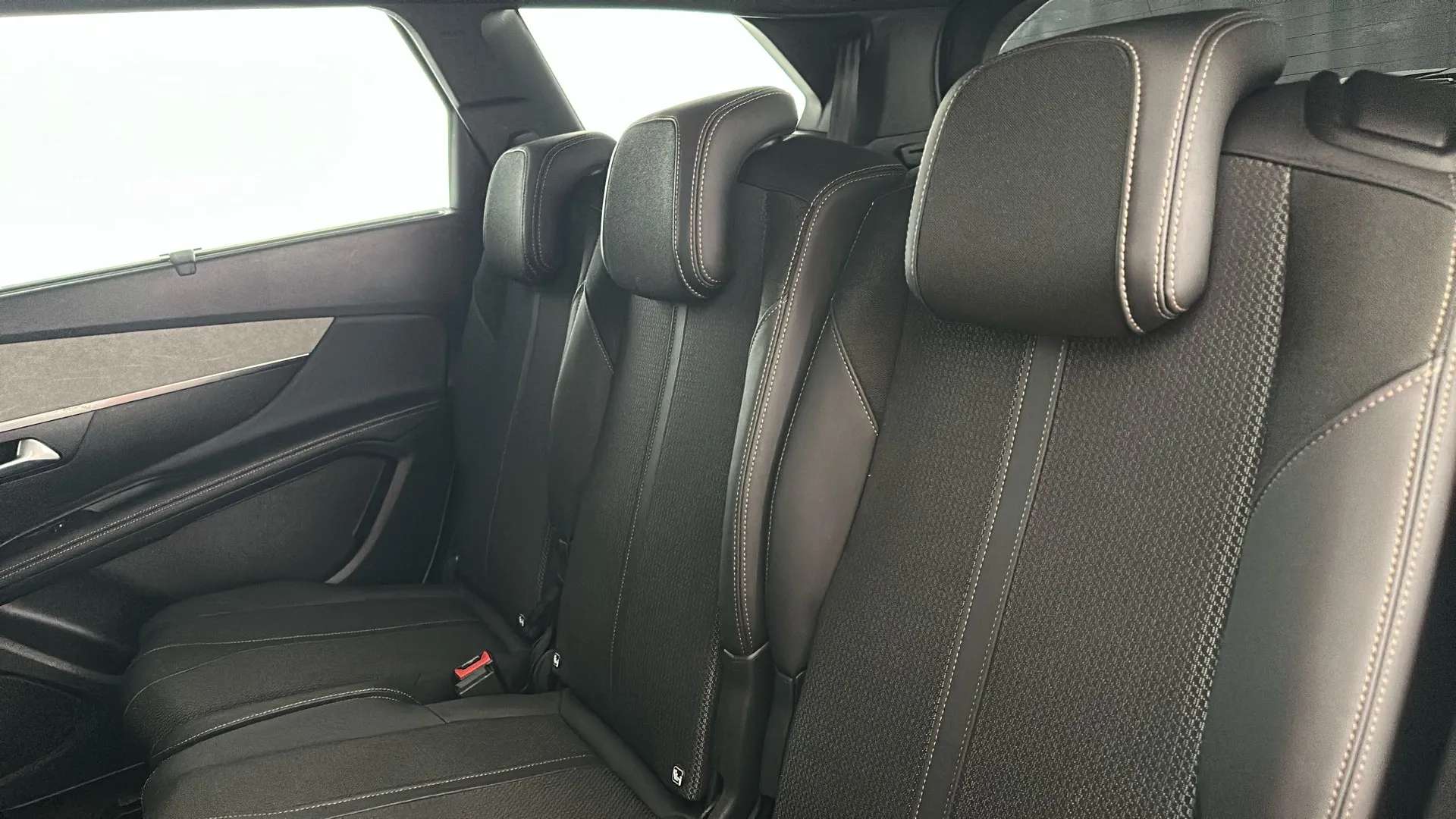 2023 PEUGEOT 5008 2023 PEUGEOT 5008