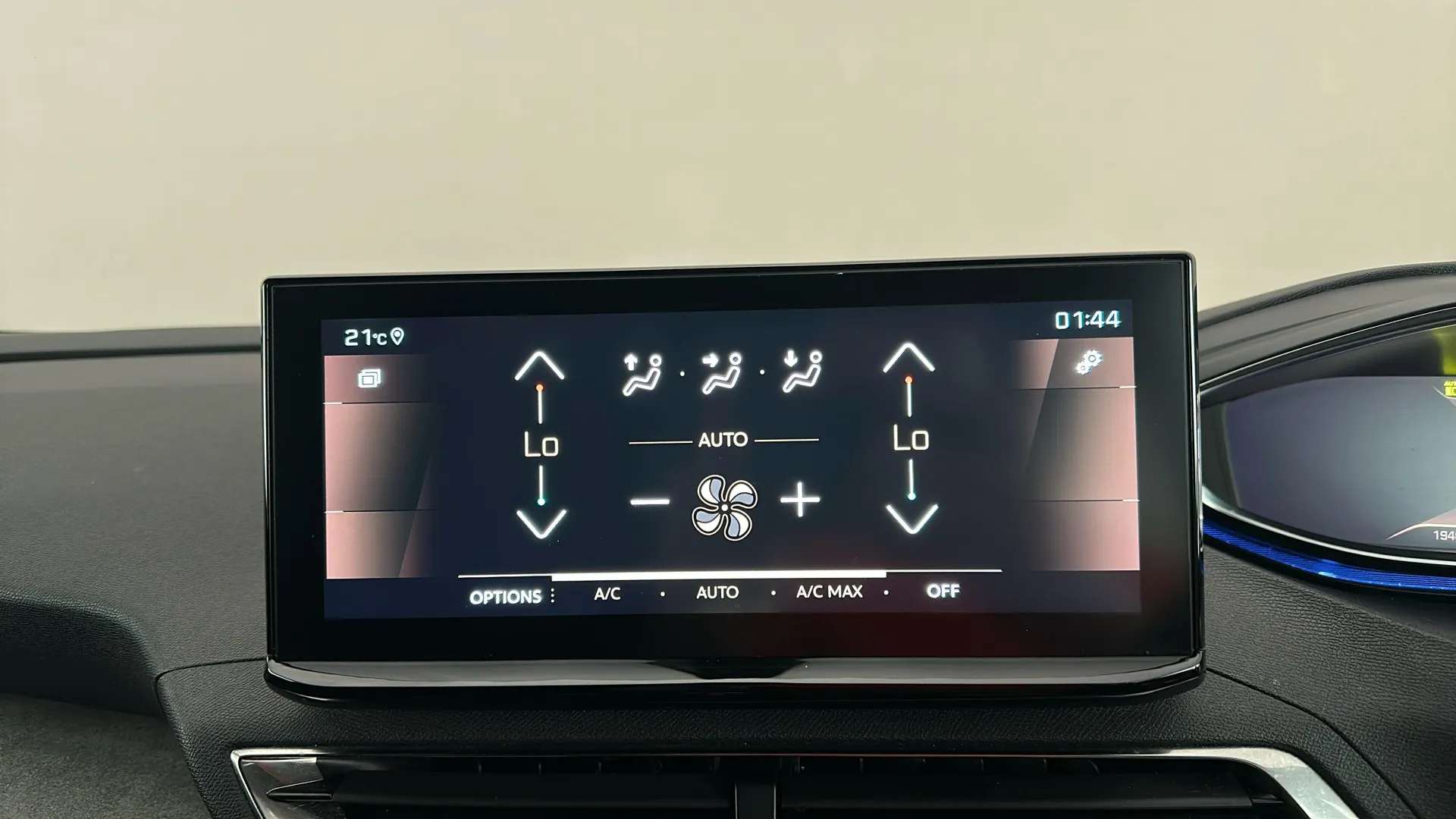 2023 PEUGEOT 5008 2023 PEUGEOT 5008