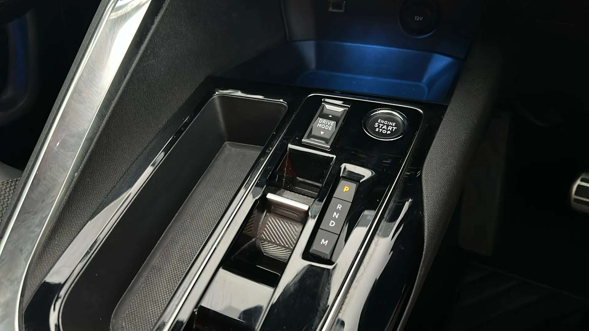 2023 PEUGEOT 5008 2023 PEUGEOT 5008