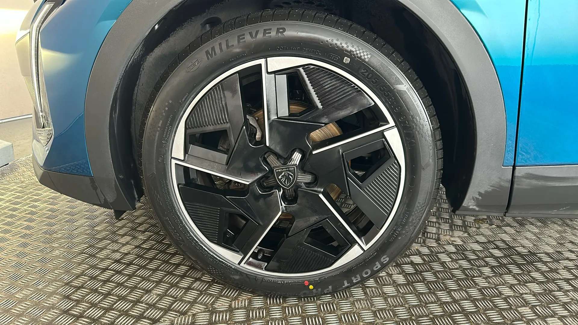 2024 PEUGEOT 408 2024 PEUGEOT 408