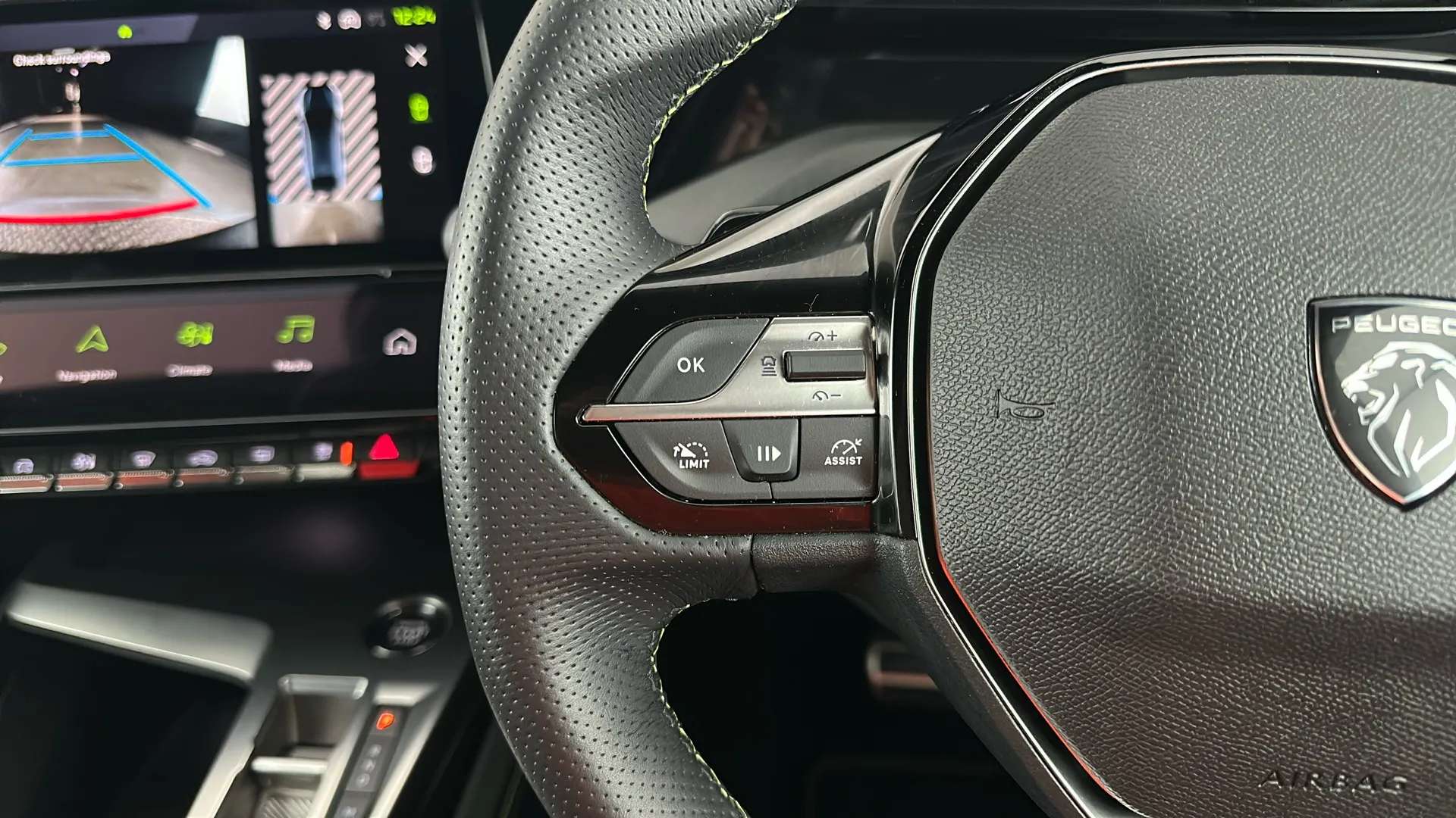 2024 PEUGEOT 408 2024 PEUGEOT 408
