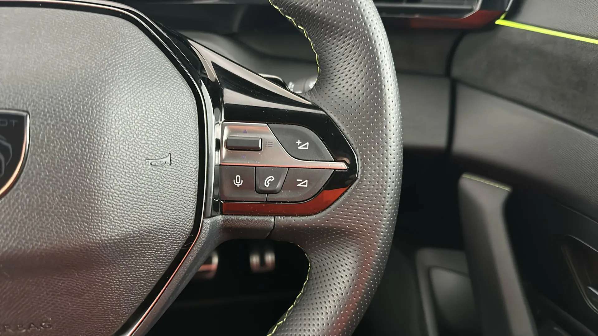 2024 PEUGEOT 408 2024 PEUGEOT 408