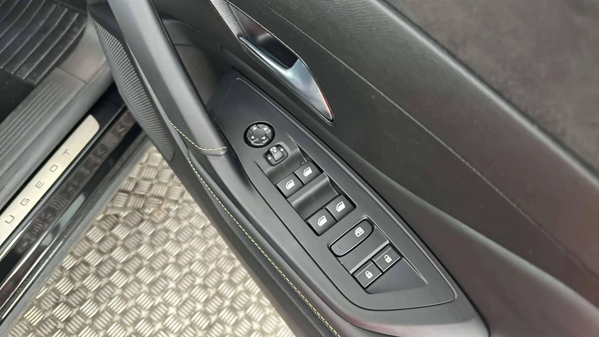 2024 PEUGEOT 408 2024 PEUGEOT 408