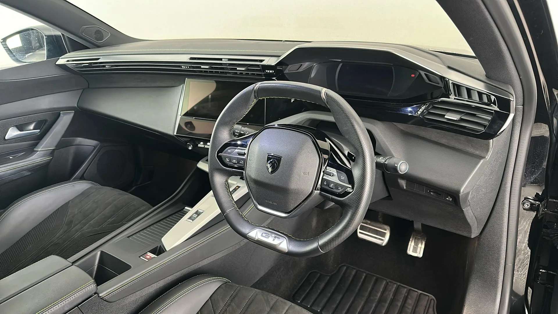 2024 PEUGEOT 408 2024 PEUGEOT 408