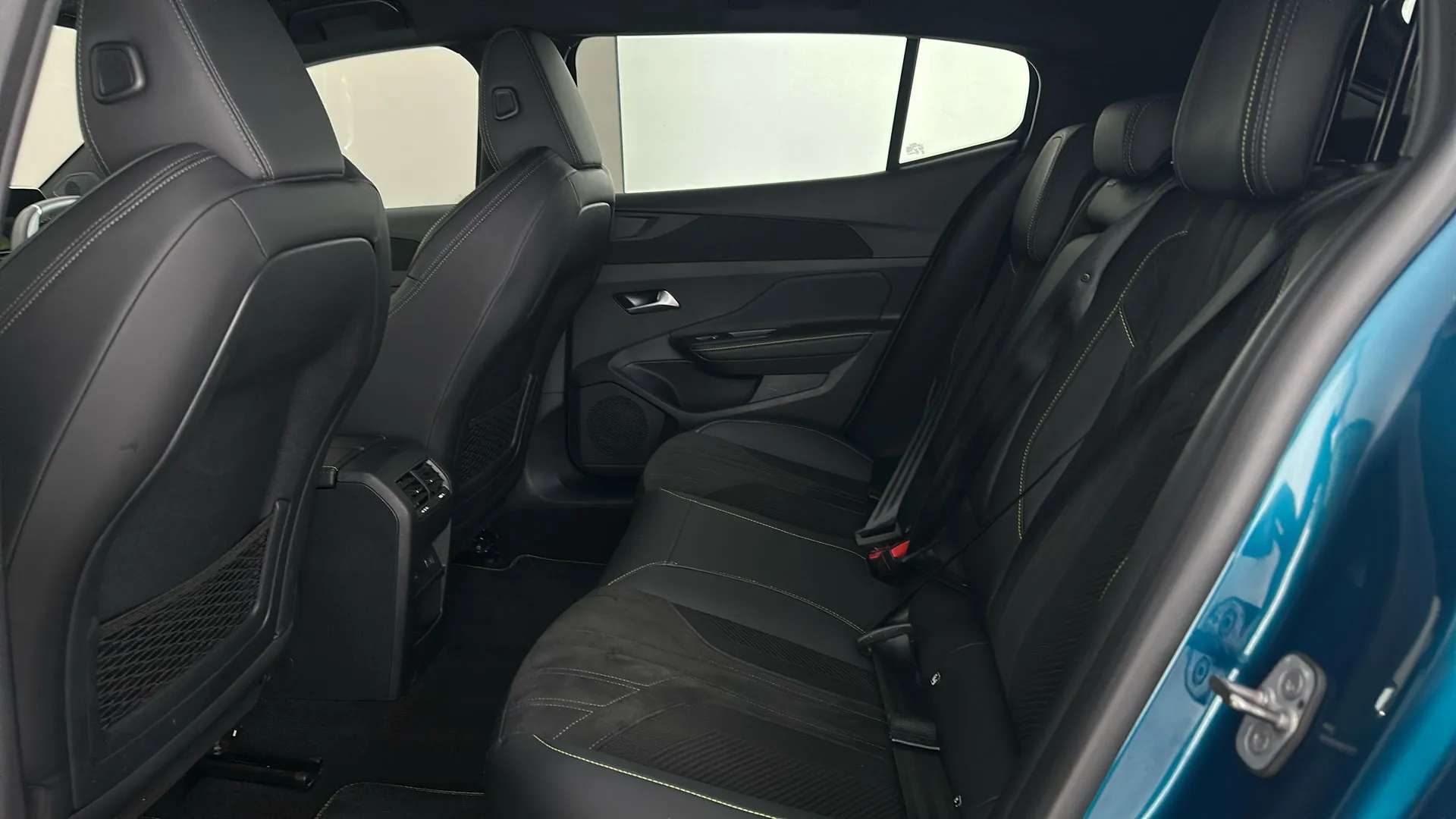 2024 PEUGEOT 408 2024 PEUGEOT 408