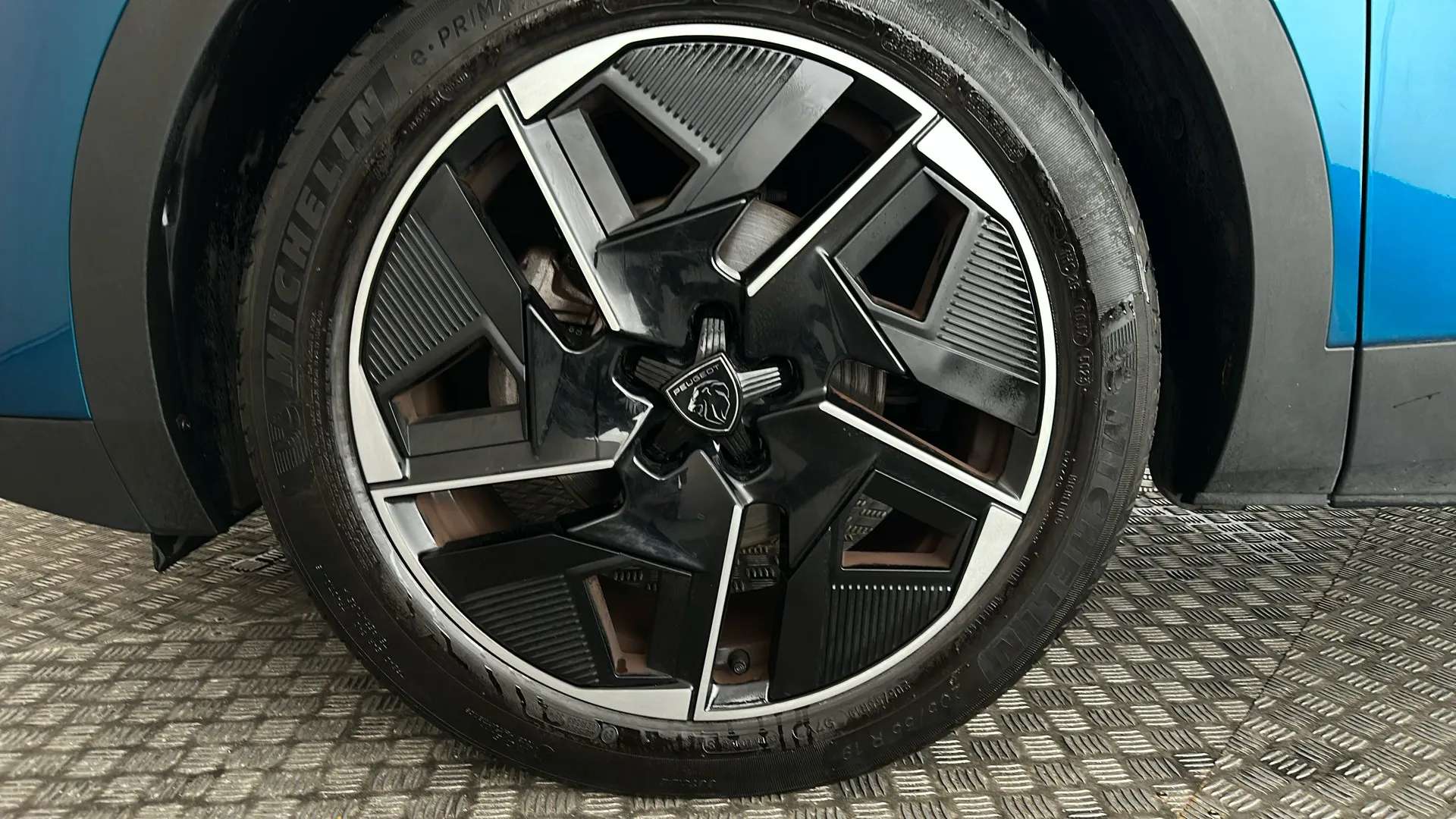 2024 PEUGEOT 408 2024 PEUGEOT 408