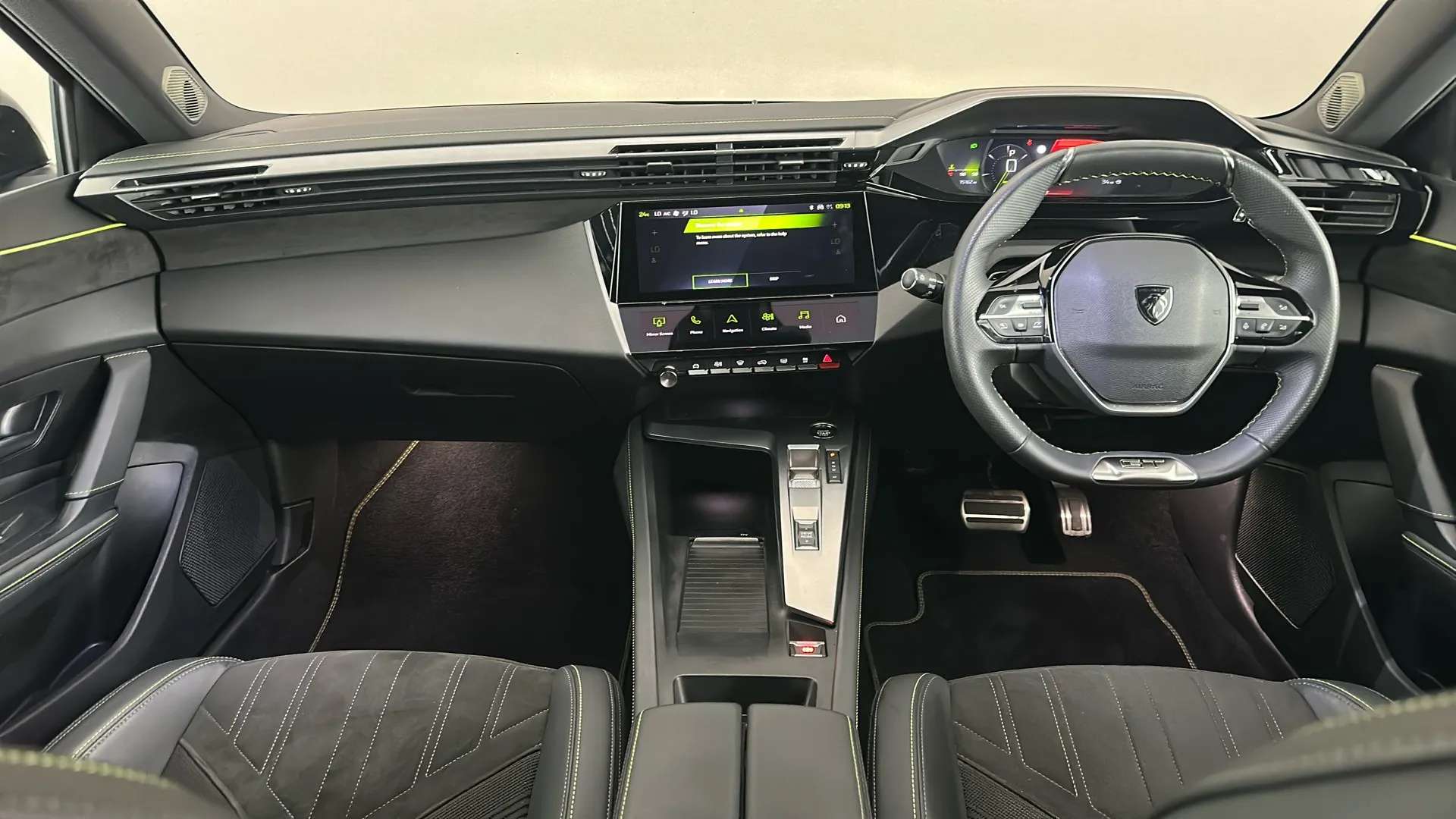 2024 PEUGEOT 408 2024 PEUGEOT 408