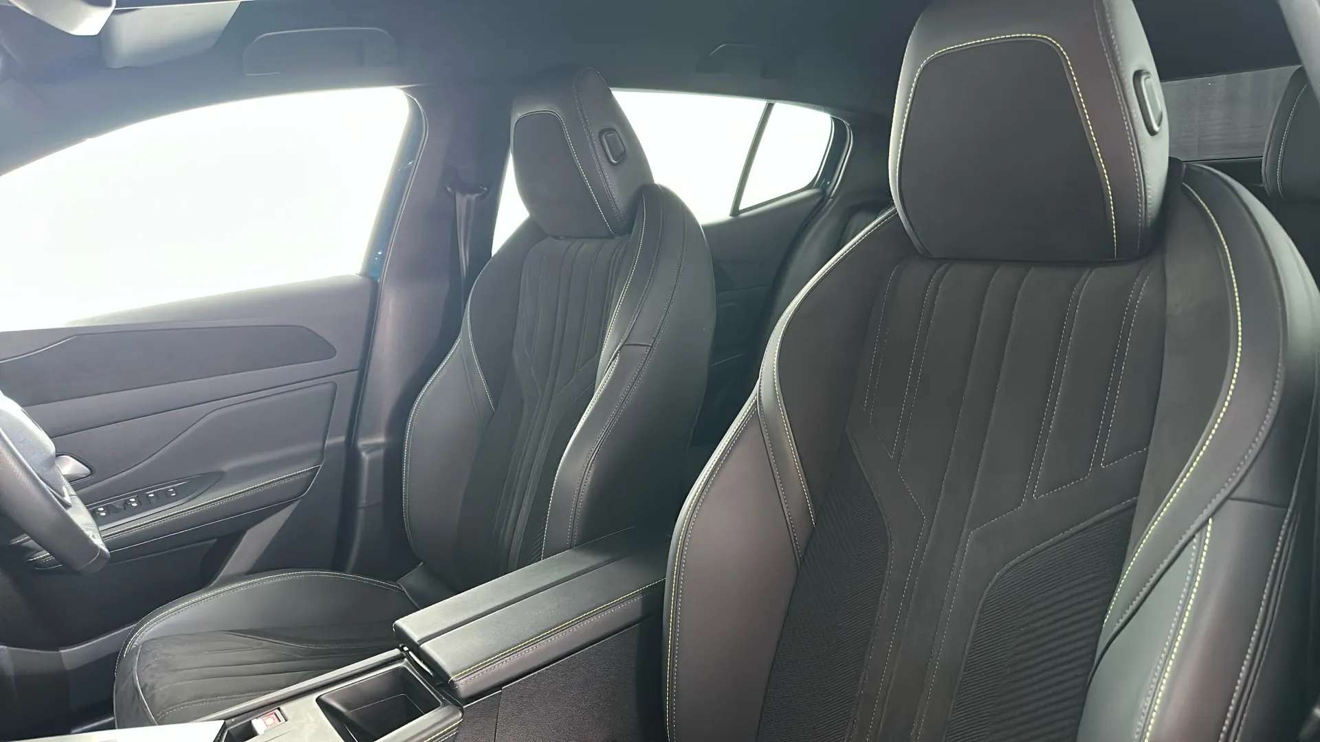 2024 PEUGEOT 408 2024 PEUGEOT 408