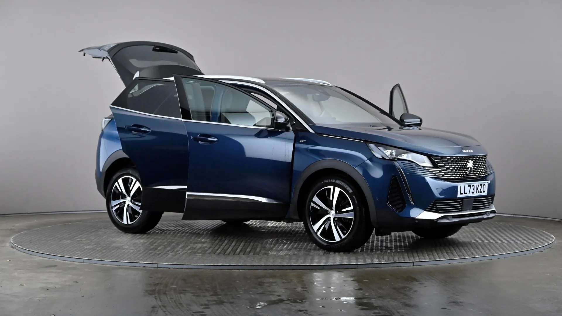 2023 PEUGEOT 3008 2023 PEUGEOT 3008